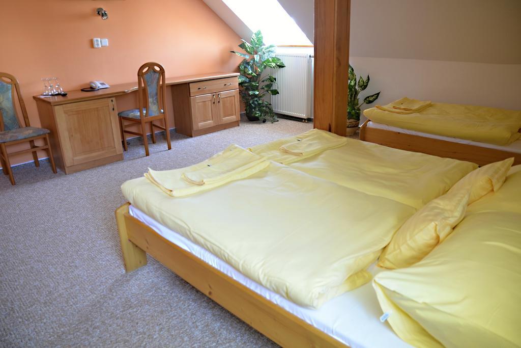 Hotel Na Statku Neprevazka Экстерьер фото